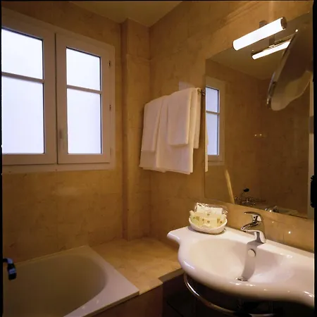 Amarante Beau Manoir Hotel